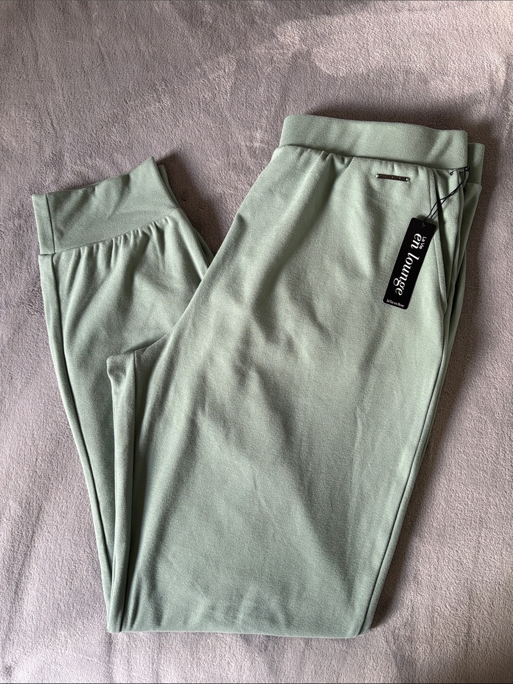 La Vie En Rose Sage Green Women's Lounge Pants